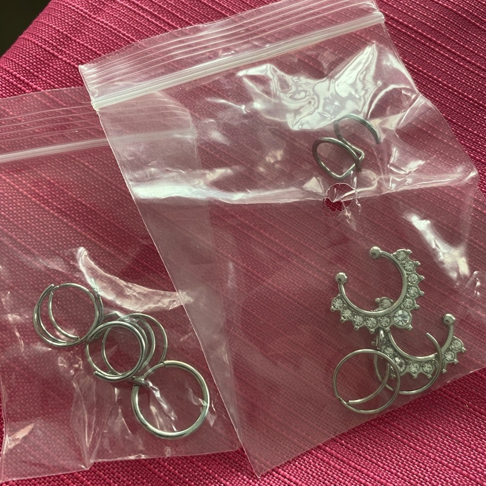 Set of fake piercing
